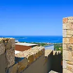 Vila A Pinnata Albitreccia